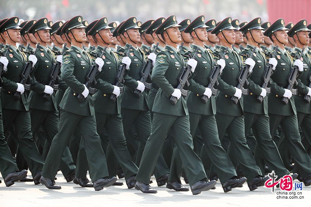 什么方隊(duì)首次閱兵:深度解析中國閱兵式上的里程碑時(shí)刻