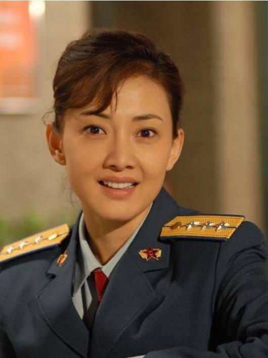 時(shí)空對話:探尋演員牛莉現(xiàn)任丈夫的隱秘畫像