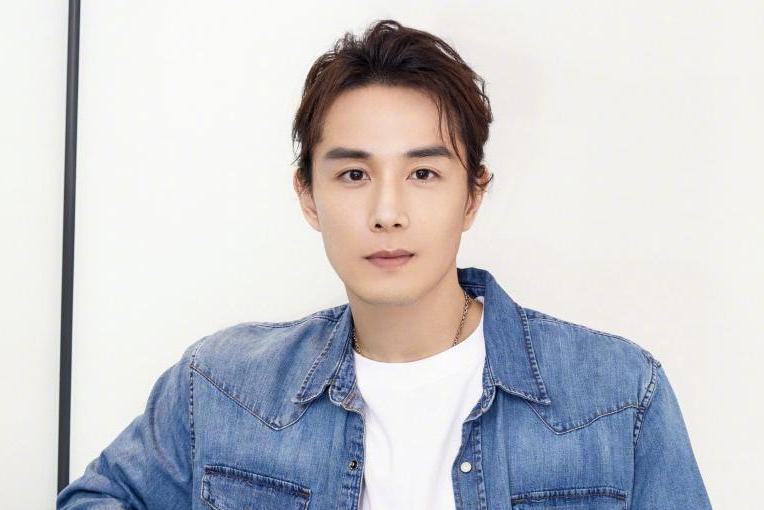 深度解析：李承鉉的家人是哪國(guó)人？國(guó)籍與家庭背景全揭秘