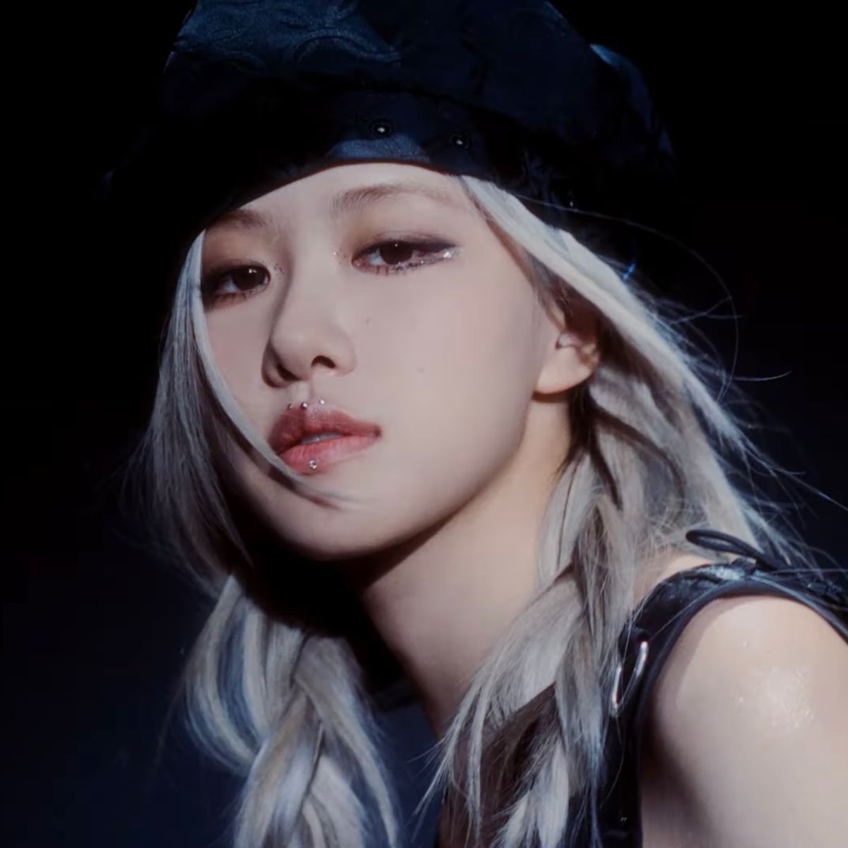Blackpink Lisa個人資料深度解析：從籍貫到舞臺魅力的全攻略
