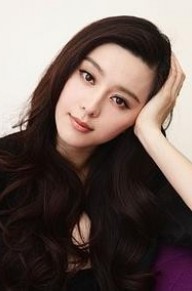 特寫(xiě)訪談：小宋佳的老公是誰(shuí)？多元勾勒其感情生活與公眾視線沖突