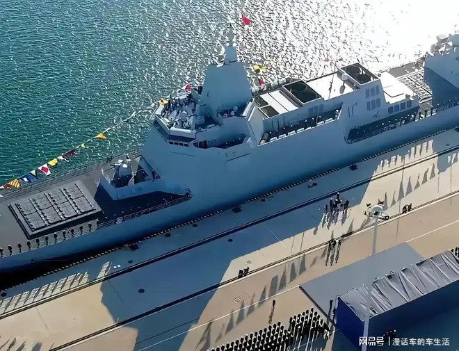 052C升級(jí)到052D水平深度解析:中國(guó)海軍驅(qū)逐艦現(xiàn)代化之路