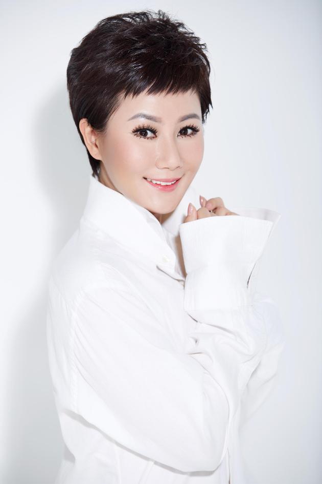 葉翠個人資料深度解析:全面了解其演藝事業(yè)與人生軌跡